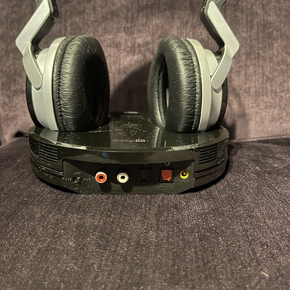 Sony Wireless Headphones DP-RF6000 Missing Charging Cable - Picture 4 of 6